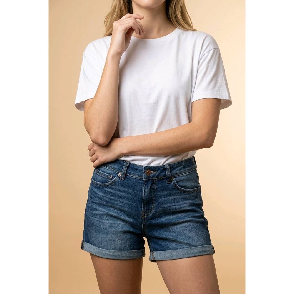 ☔️🔸️Levi's Blue Midrise Rolled Cuff Denim Shorts Size 2